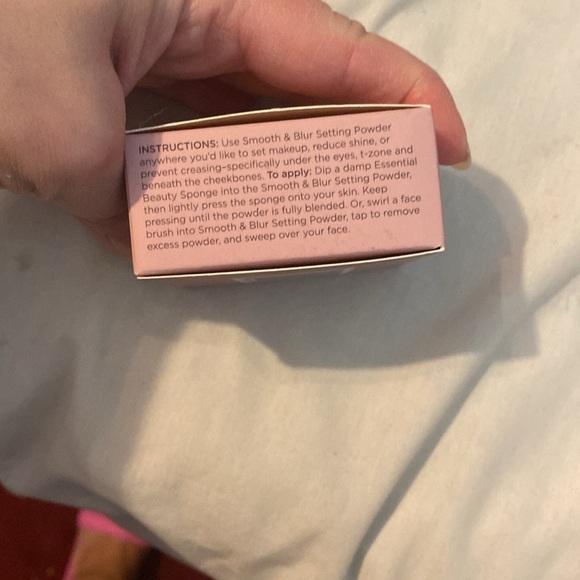 Dominique Smooth & Blur Translucent Powder - Picture 3 of 4